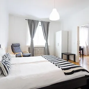Operastreet Black & White Apartment Wien